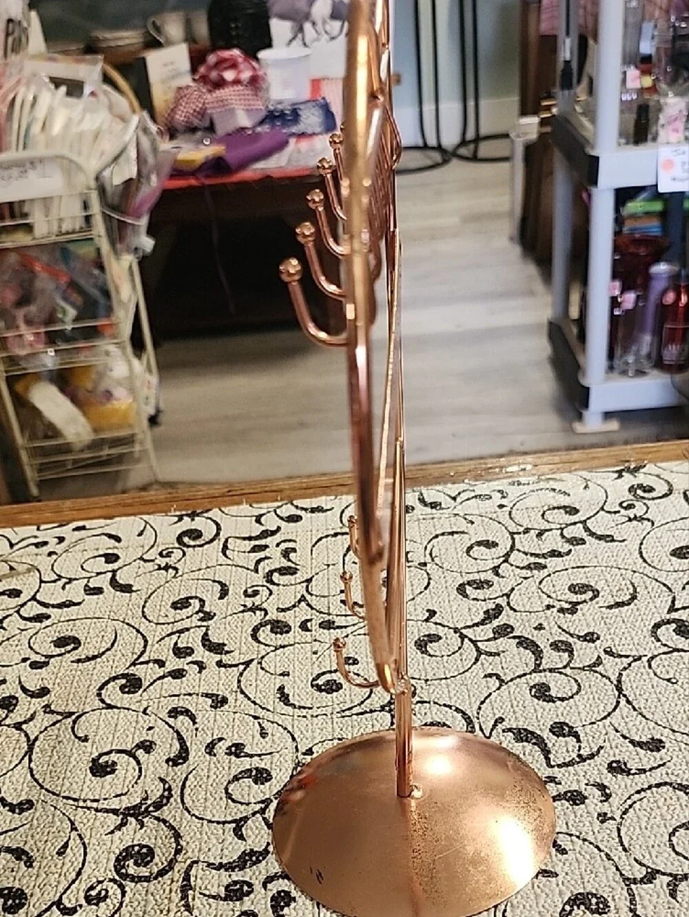 Heart-Shaped Jewelry Stand - Rose Gold